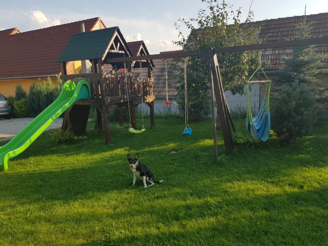 Ferienwohnung Privat Bartky Vrbov Exterior foto